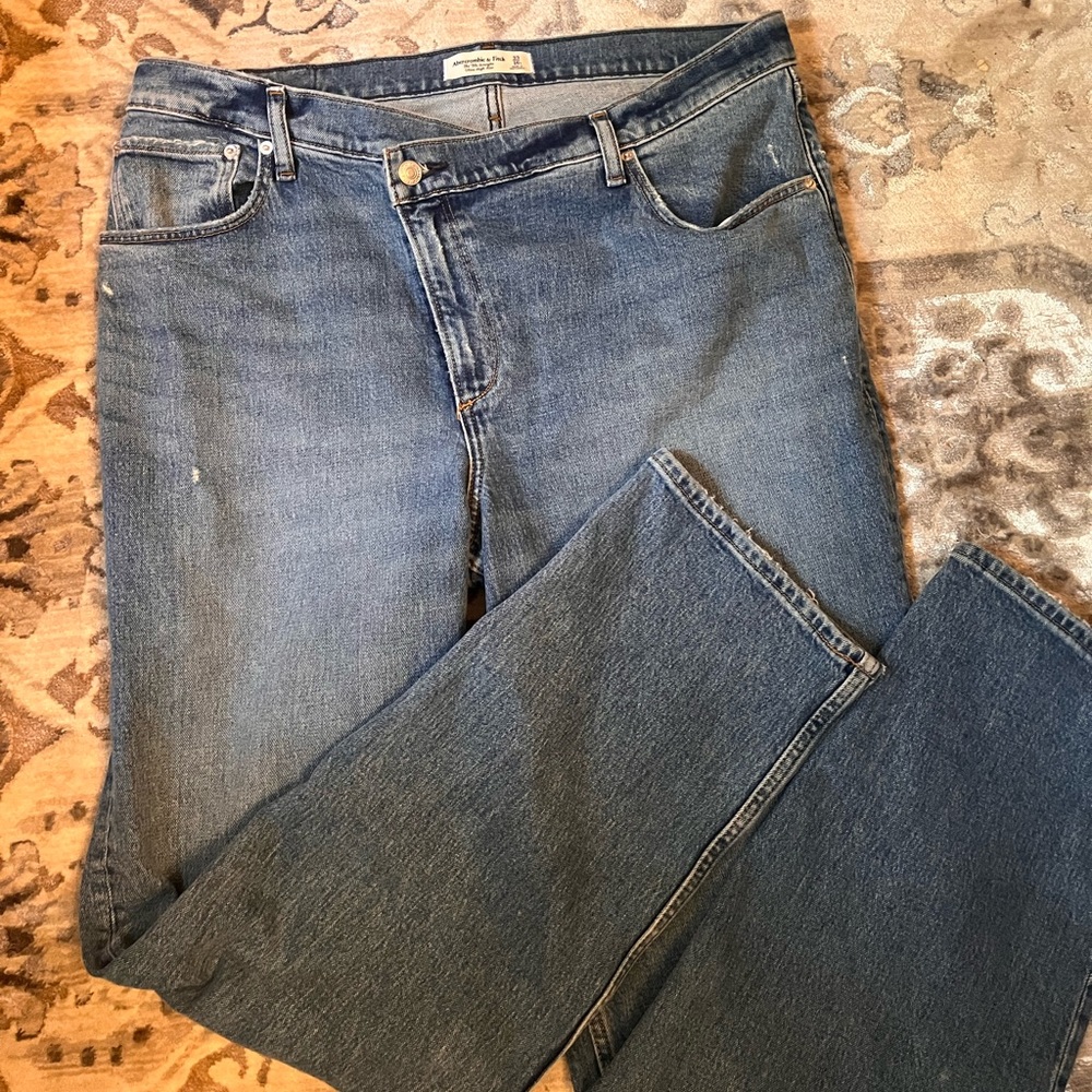 Abercrombie the 90s Ultra straight high rise size 16